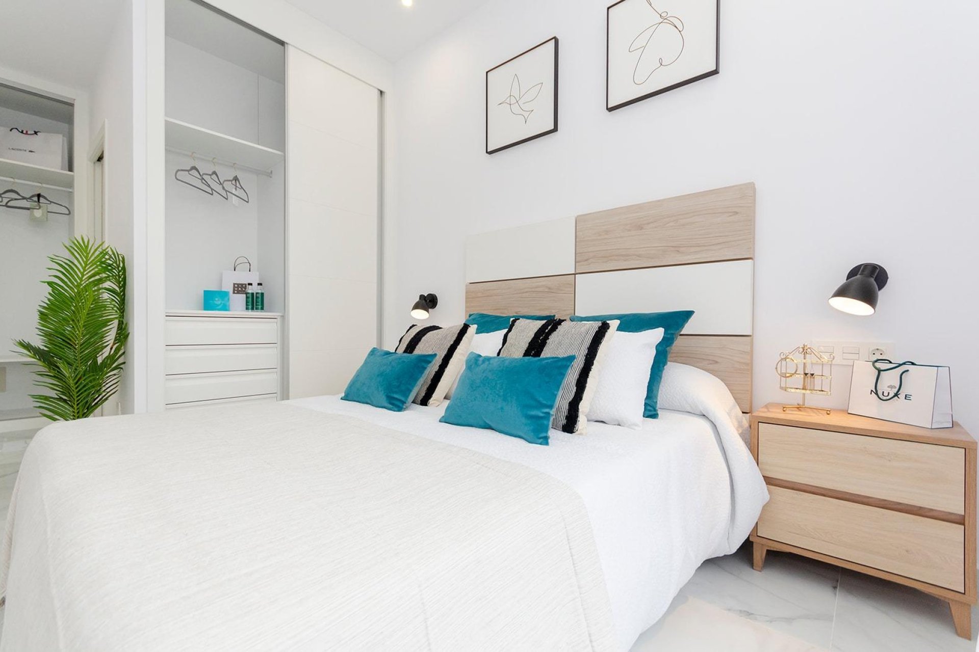 Obra nueva - Villa independiente - Torrevieja