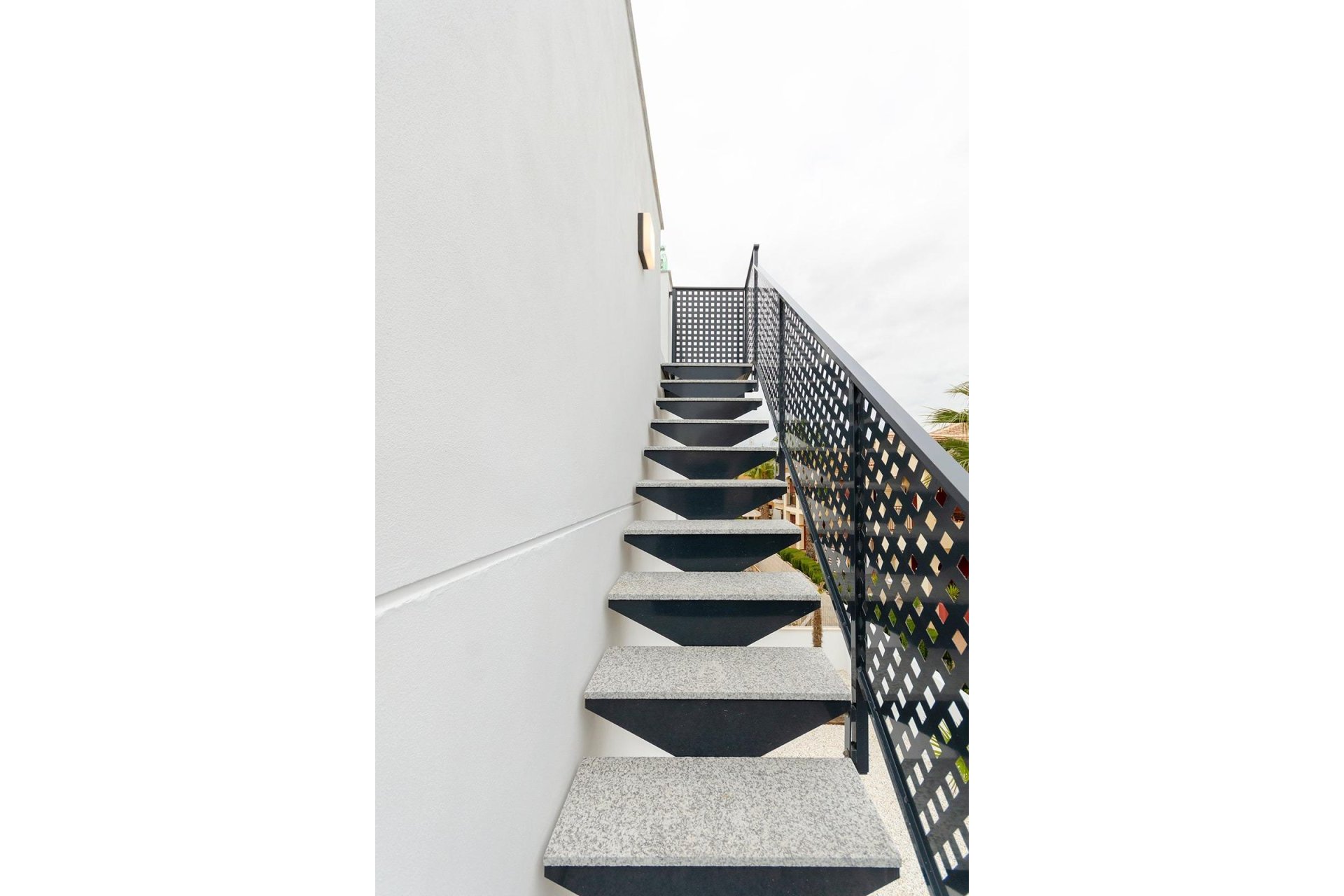 Obra nueva - Villa independiente - Torrevieja