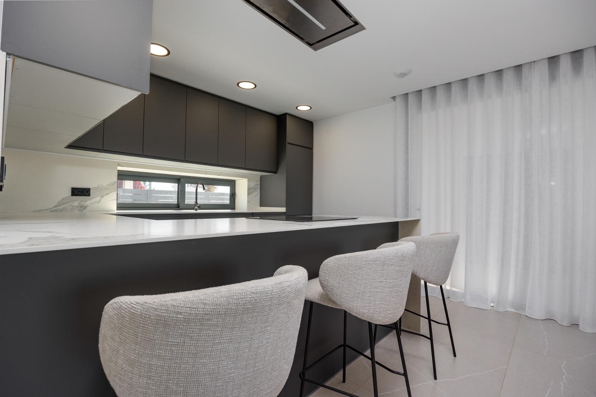 Obra nueva - Villa independiente - Torrevieja