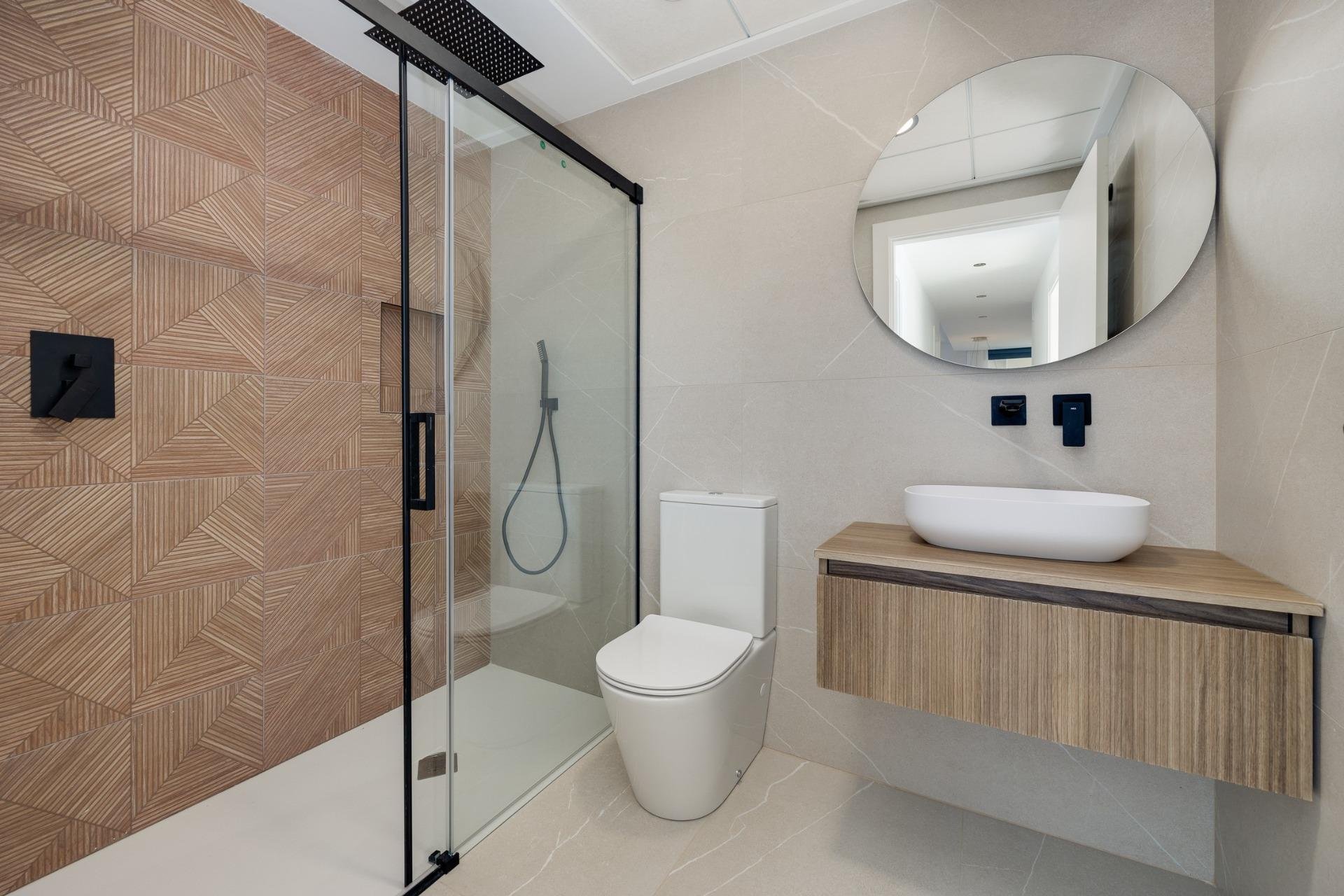 Obra nueva - Villa independiente - Torrevieja