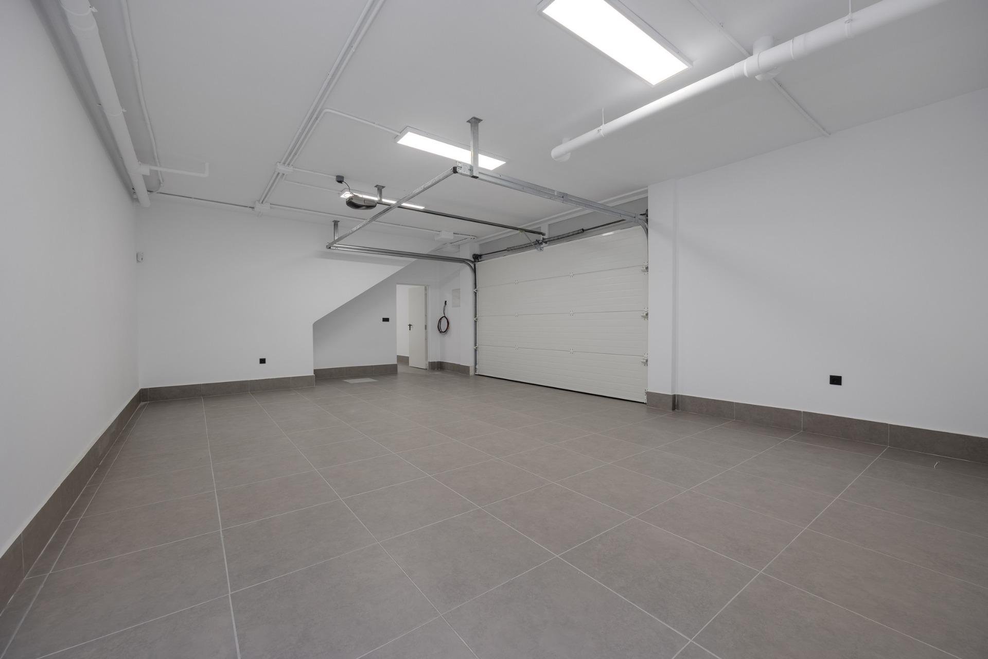 Obra nueva - Villa independiente - Torrevieja