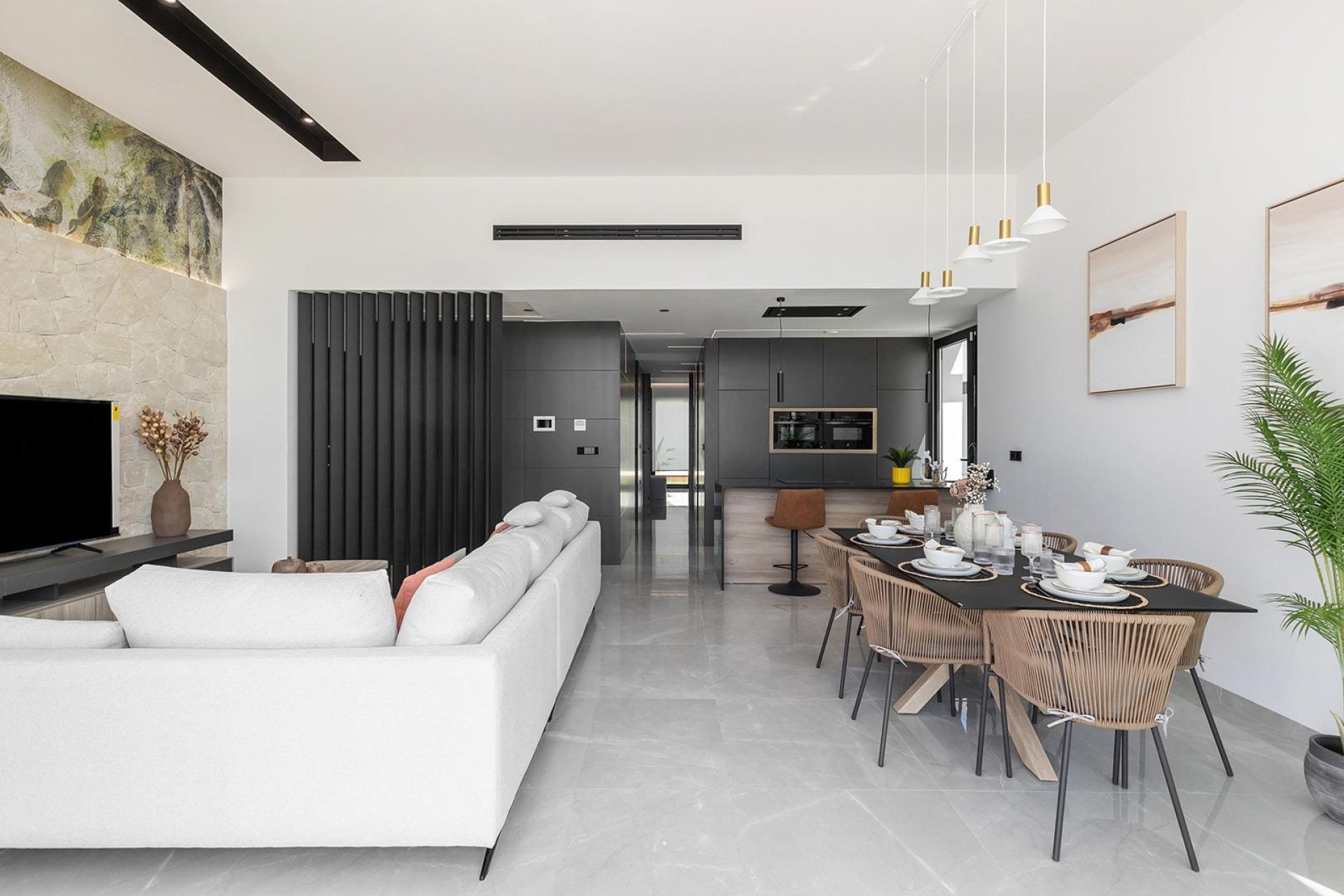 Obra nueva - Villa independiente - Torrevieja
