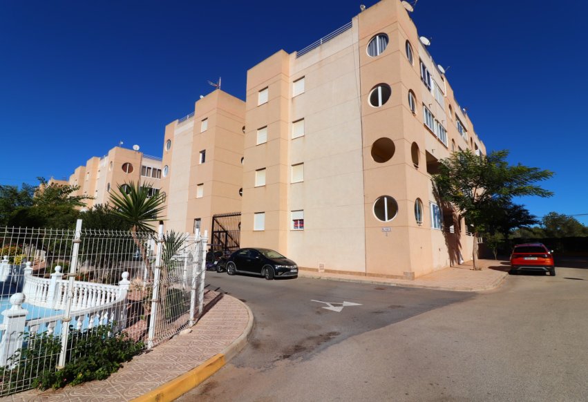 Resale - Apartment - Torrevieja - San Luis