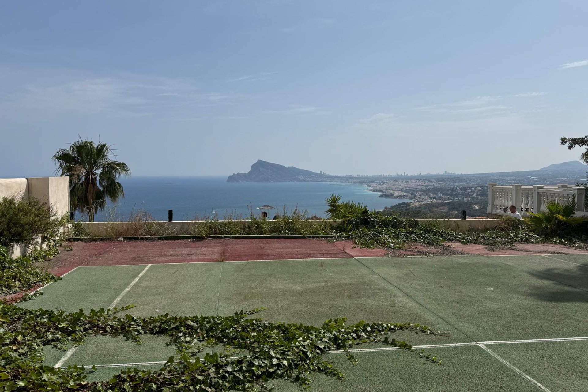 Resale - Independent Villa - Altea - Urbanización
