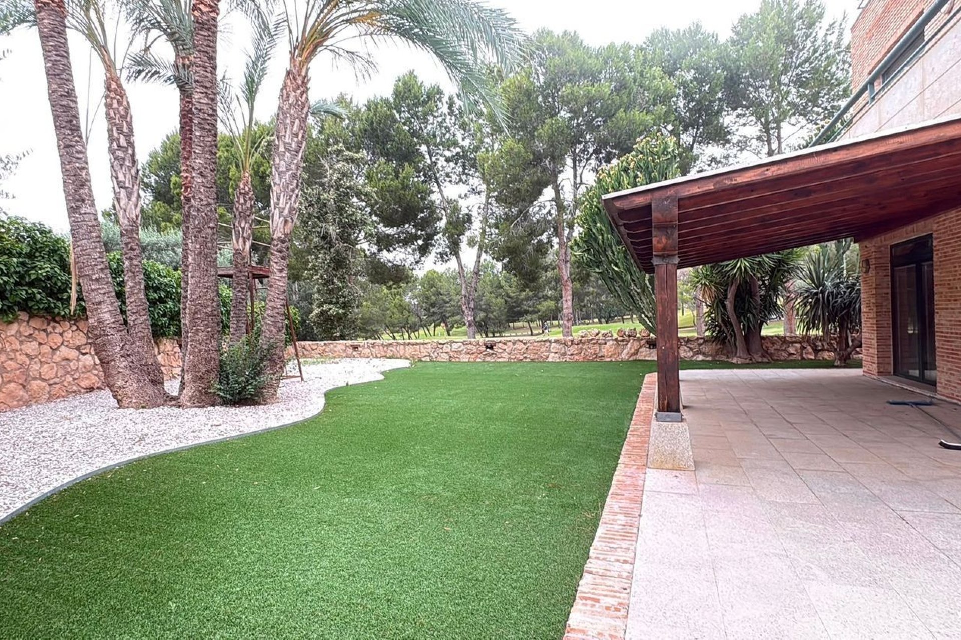 Resale - Independent Villa - Altorreal