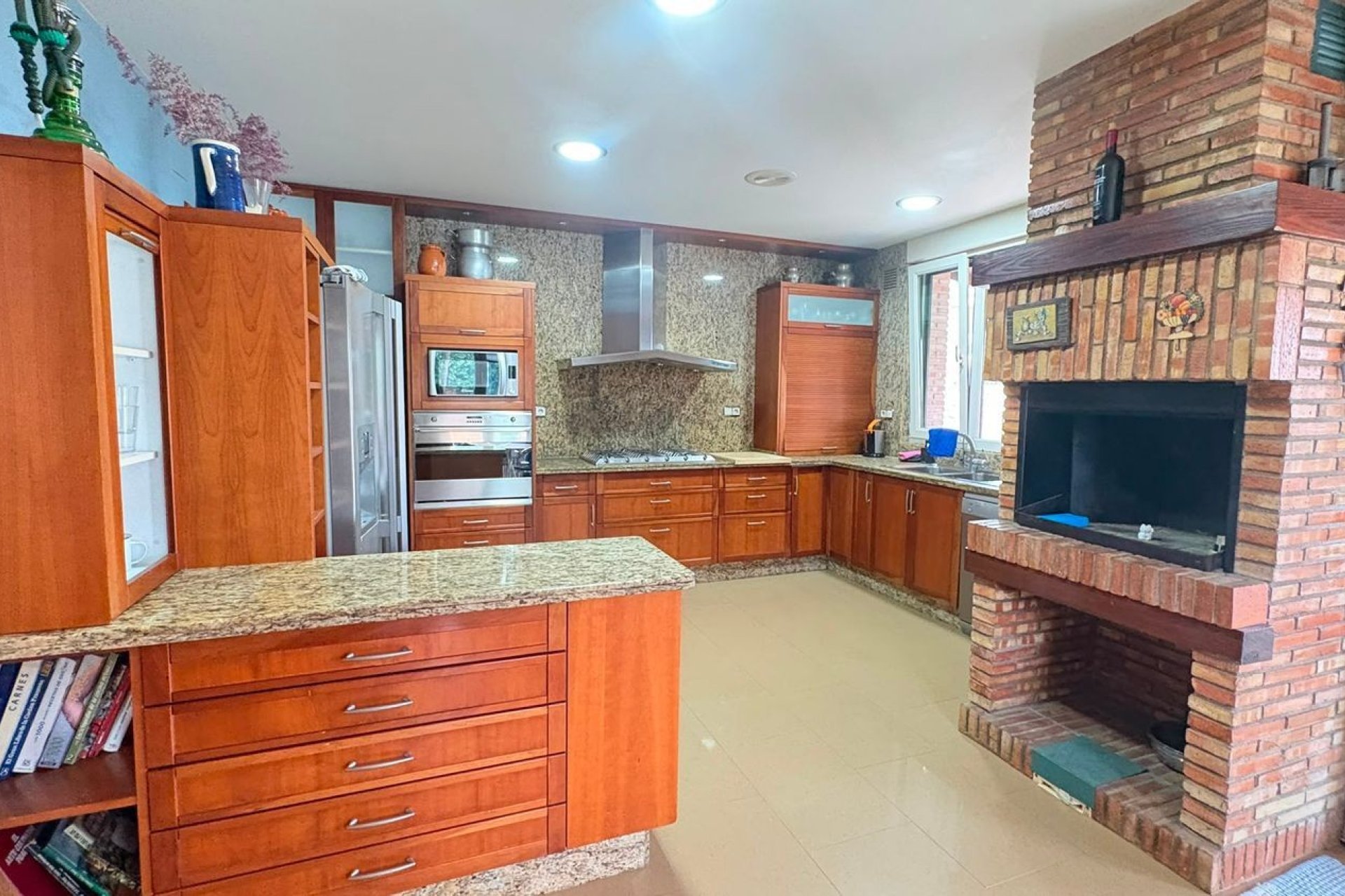 Resale - Independent Villa - Altorreal