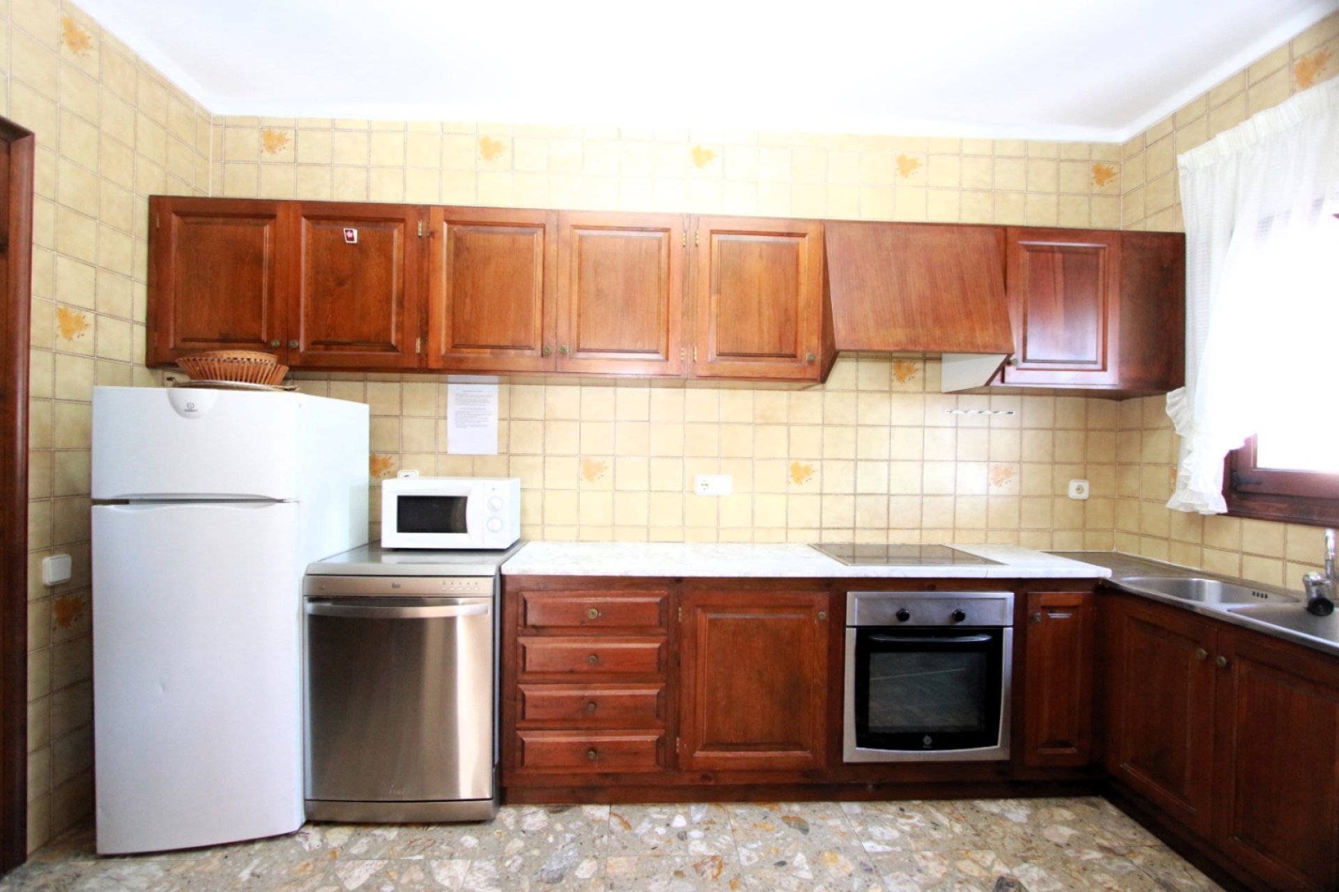 Resale - Independent Villa - Benissa - Urbanización