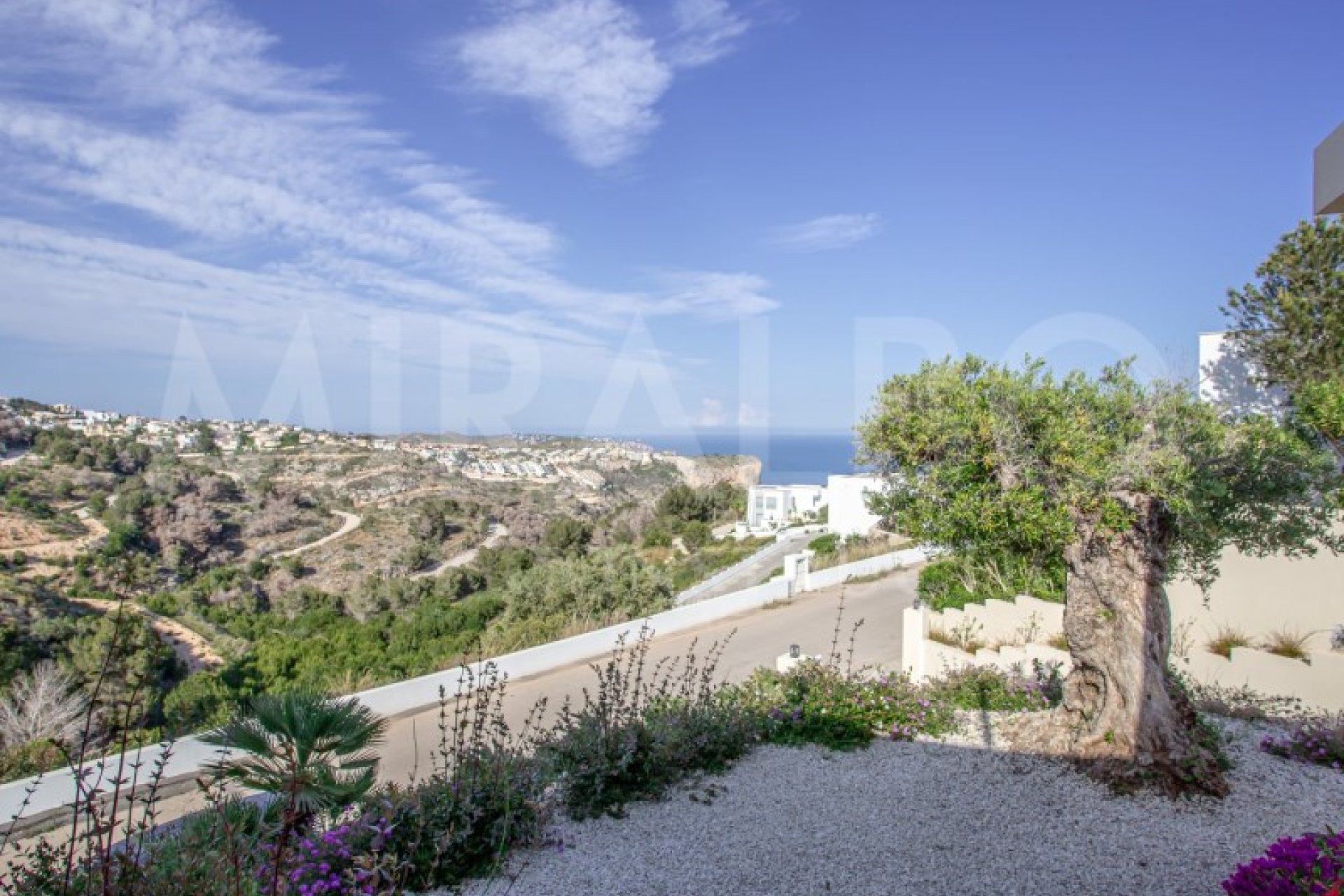 Resale - Independent Villa - Benitachell  - Cumbre del Sol