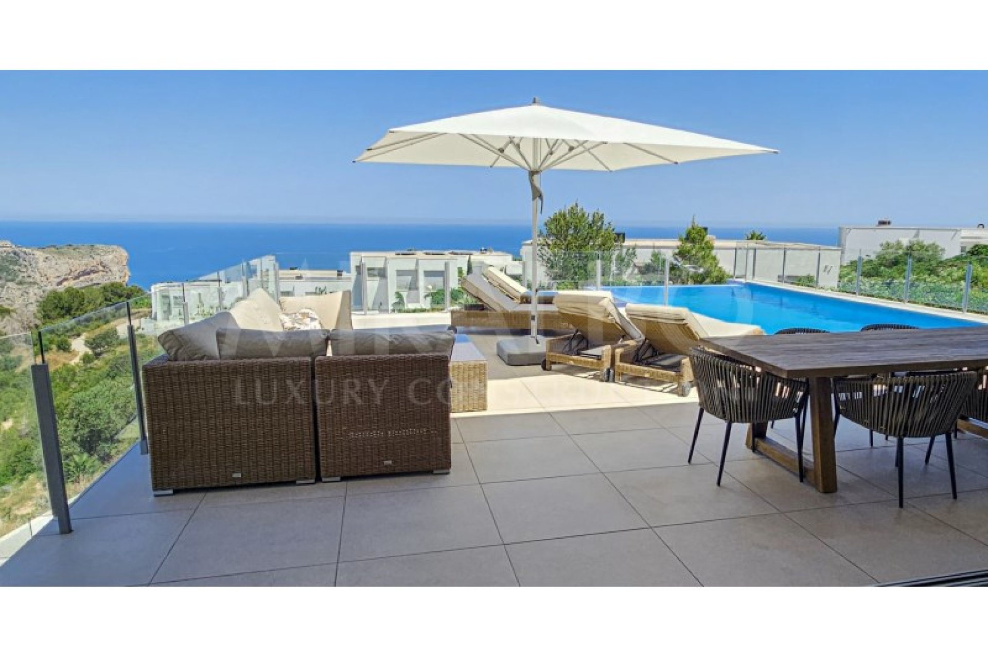 Resale - Independent Villa - Benitachell  - Cumbre del Sol