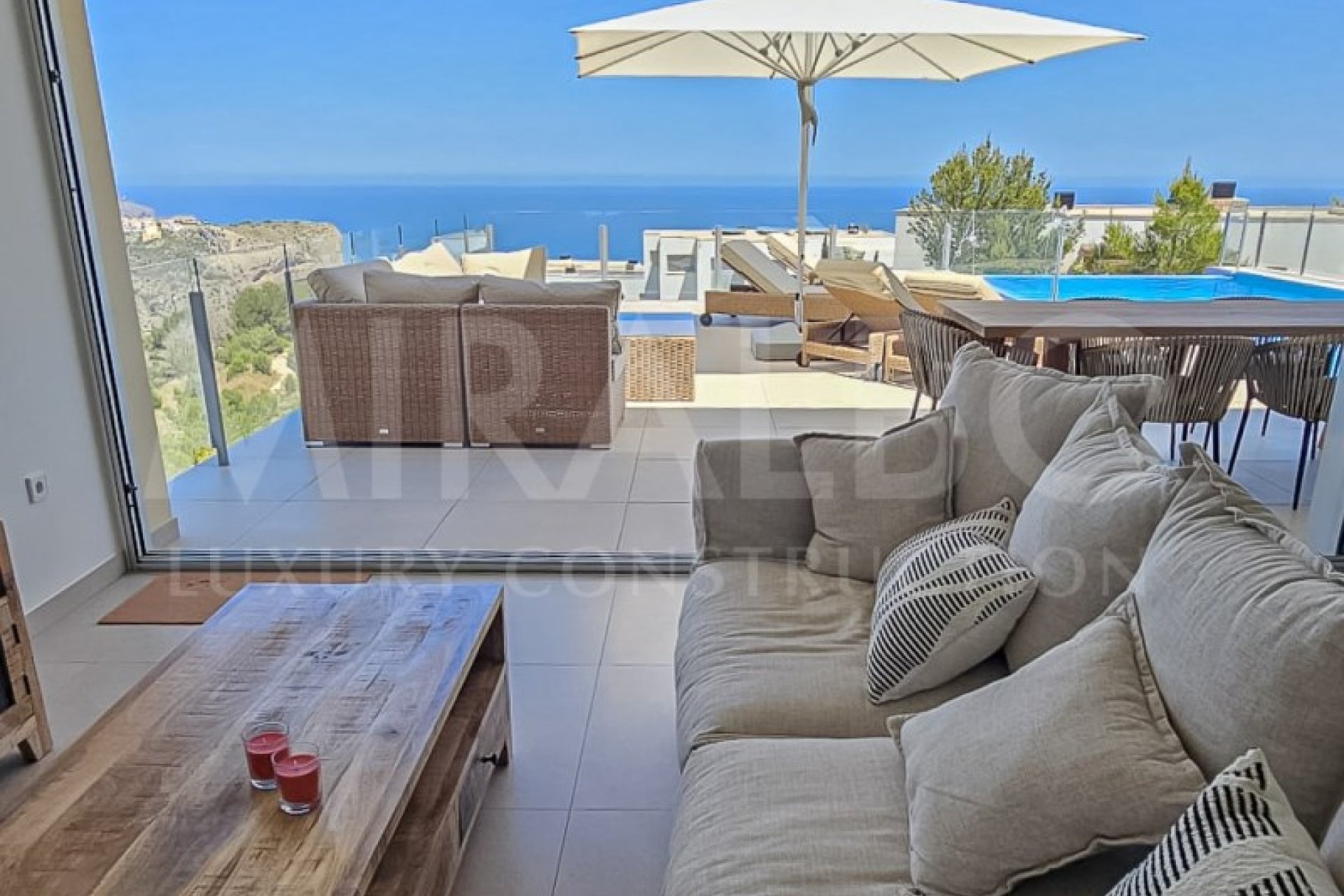 Resale - Independent Villa - Benitachell  - Cumbre del Sol