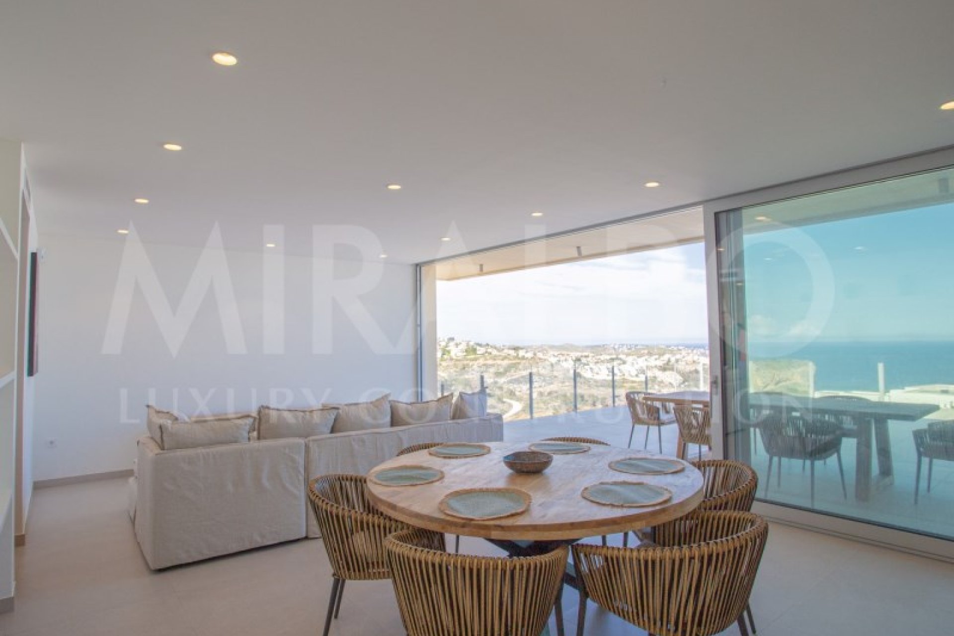 Resale - Independent Villa - Benitachell  - Cumbre del Sol