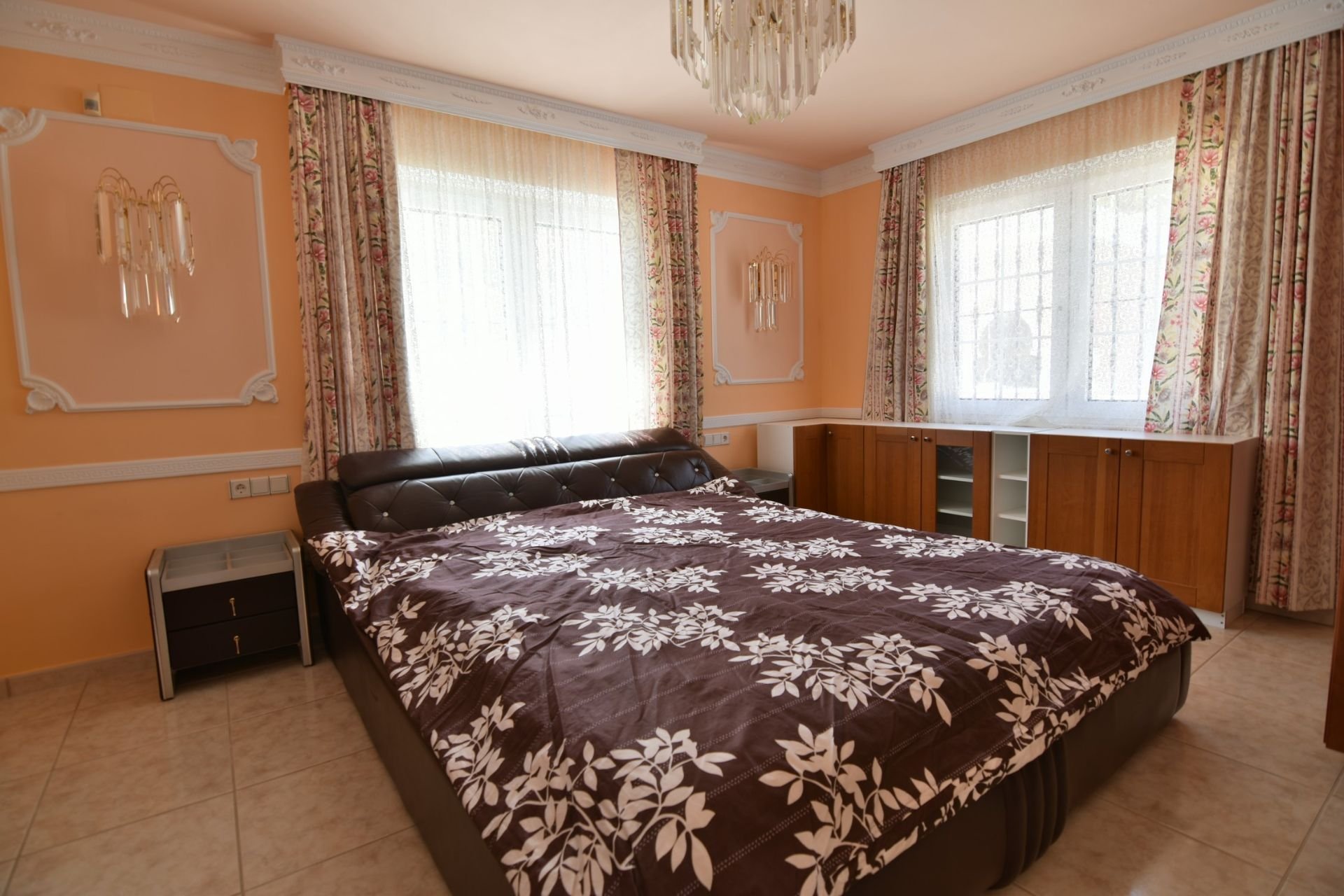 Resale - Independent Villa - Calpe - Urbanización