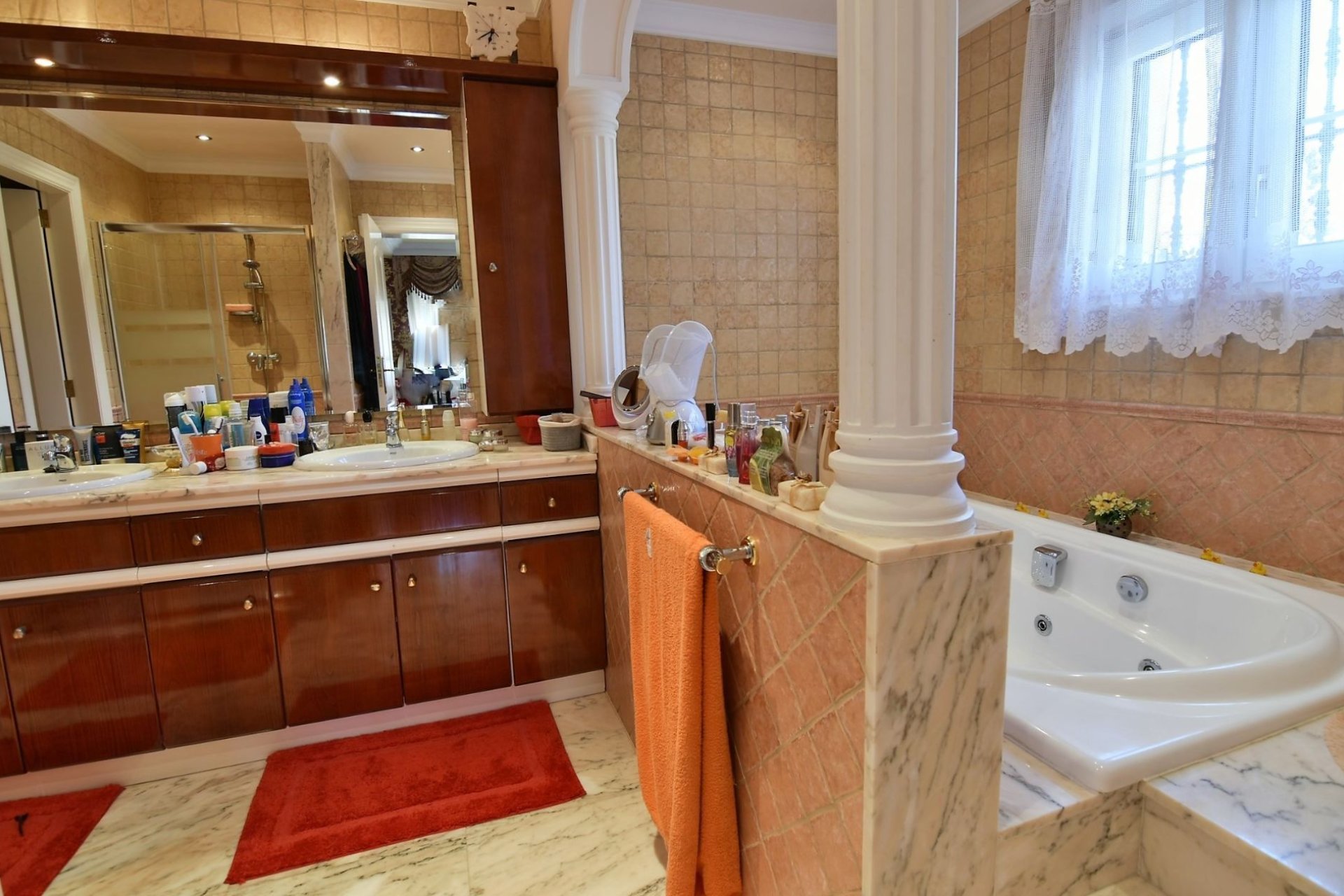 Resale - Independent Villa - Calpe - Urbanización