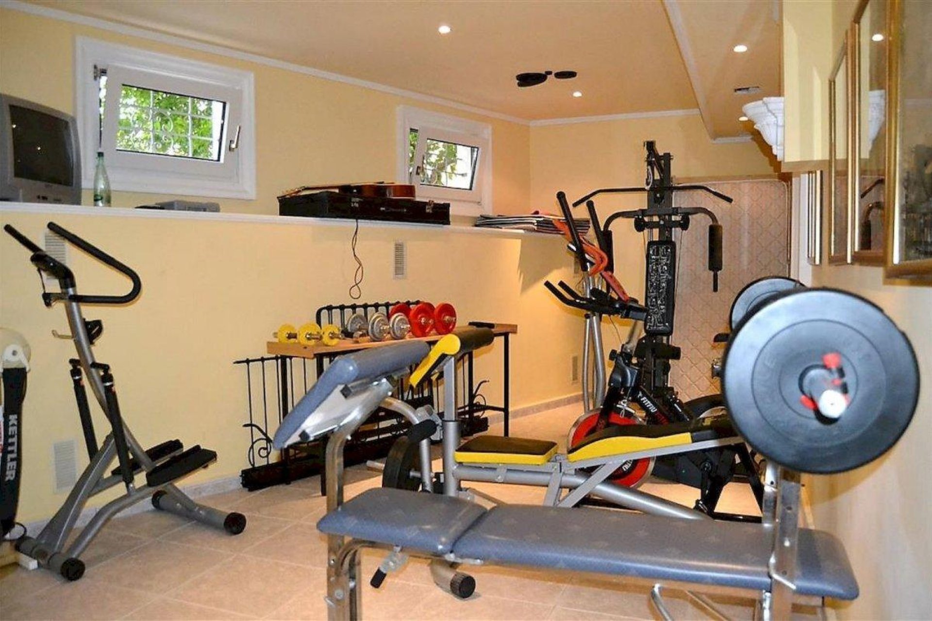 Resale - Independent Villa - Calpe - Urbanización