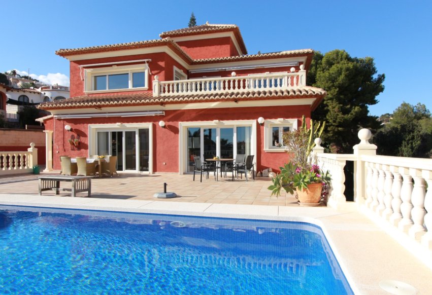 Resale - Independent Villa - Calpe - Urbanización