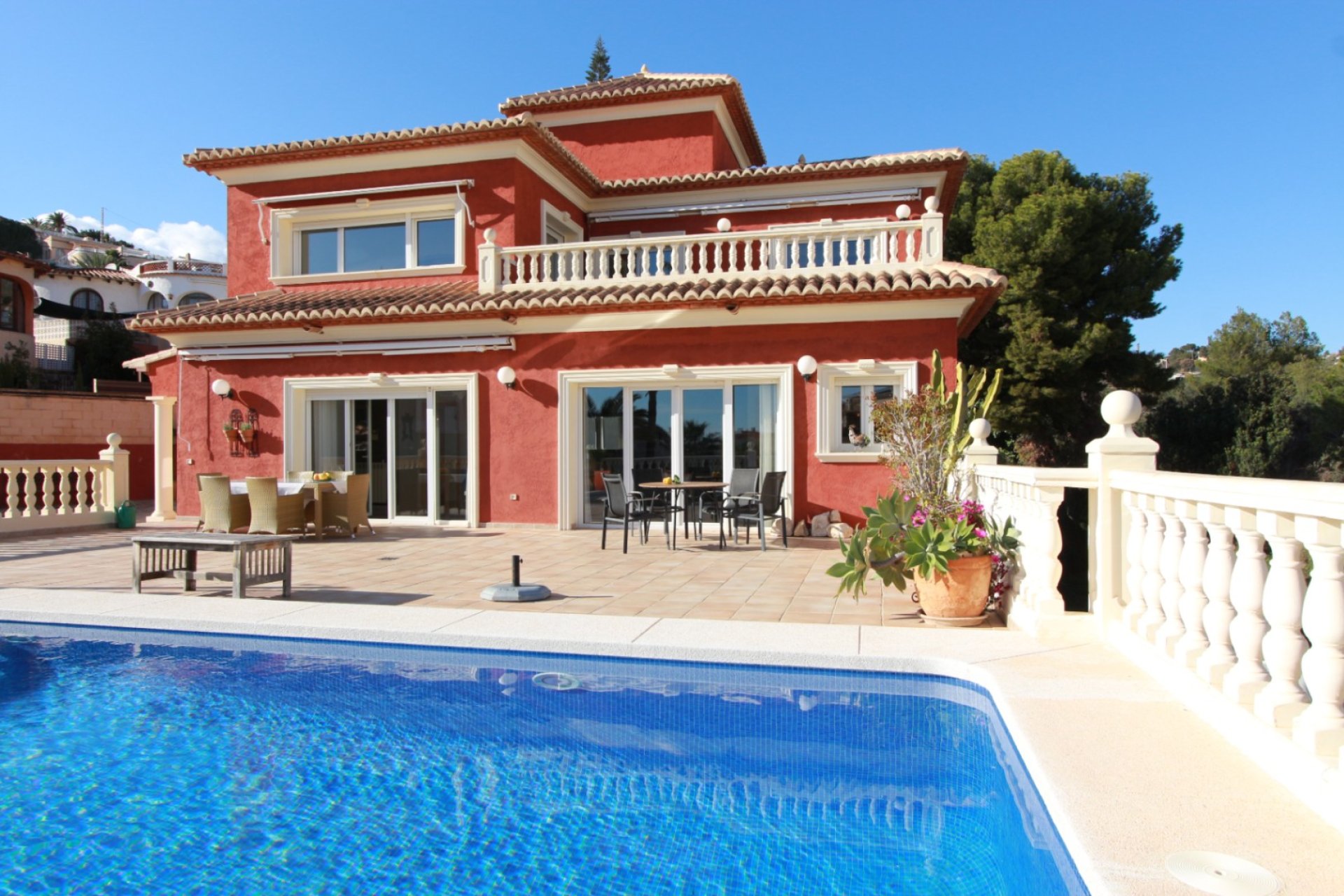 Resale - Independent Villa - Calpe - Urbanización