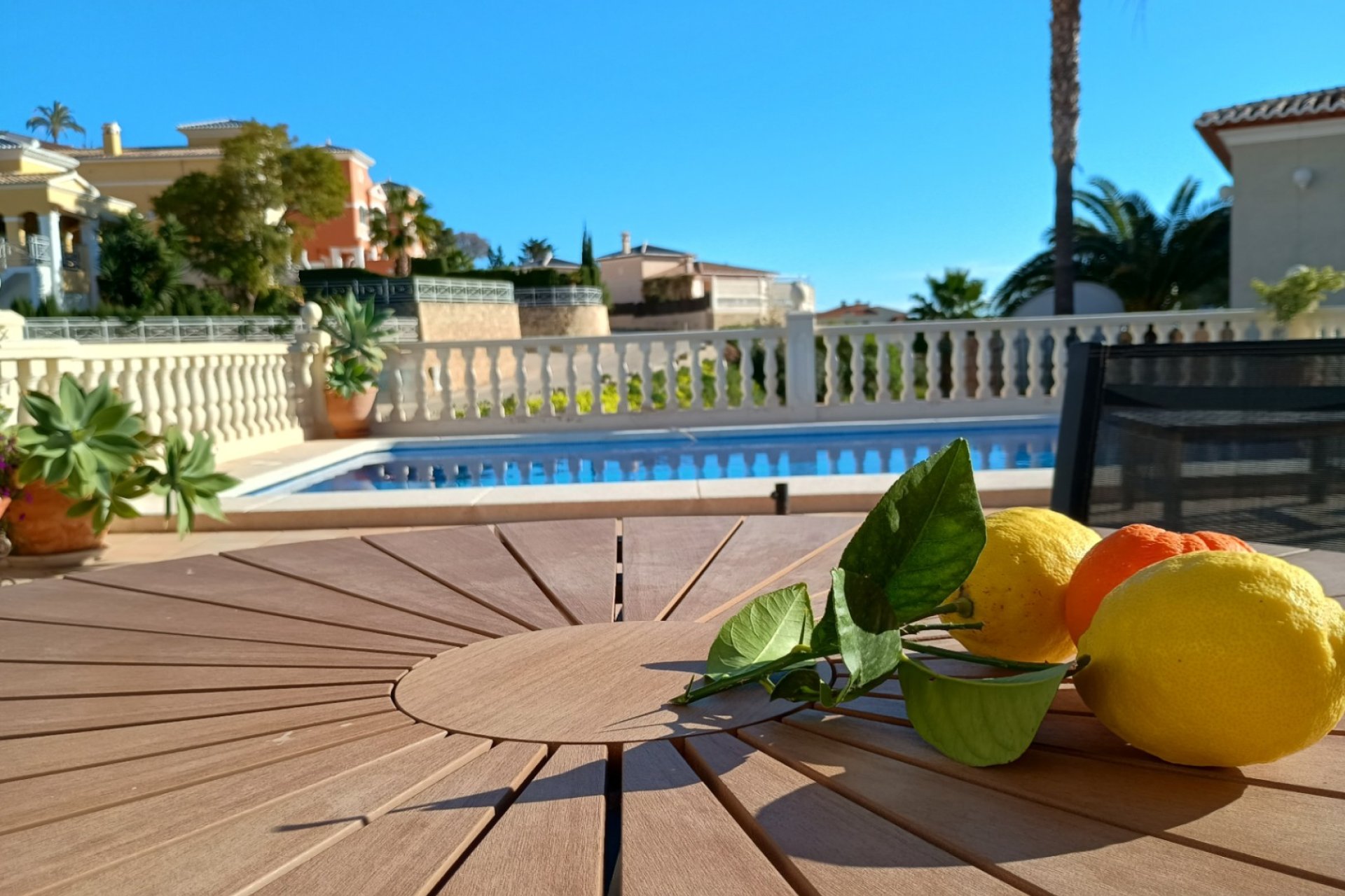 Resale - Independent Villa - Calpe - Urbanización