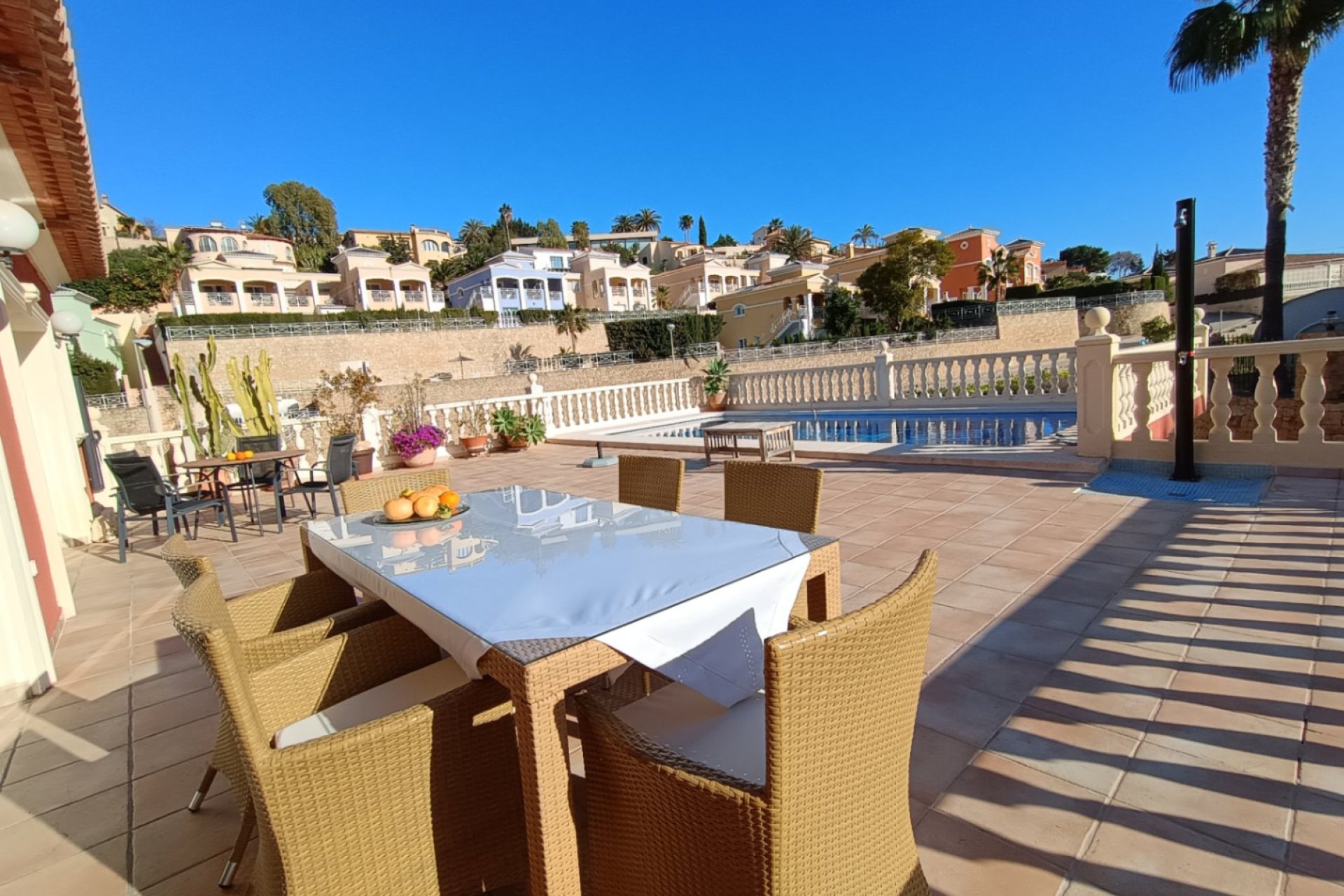 Resale - Independent Villa - Calpe - Urbanización