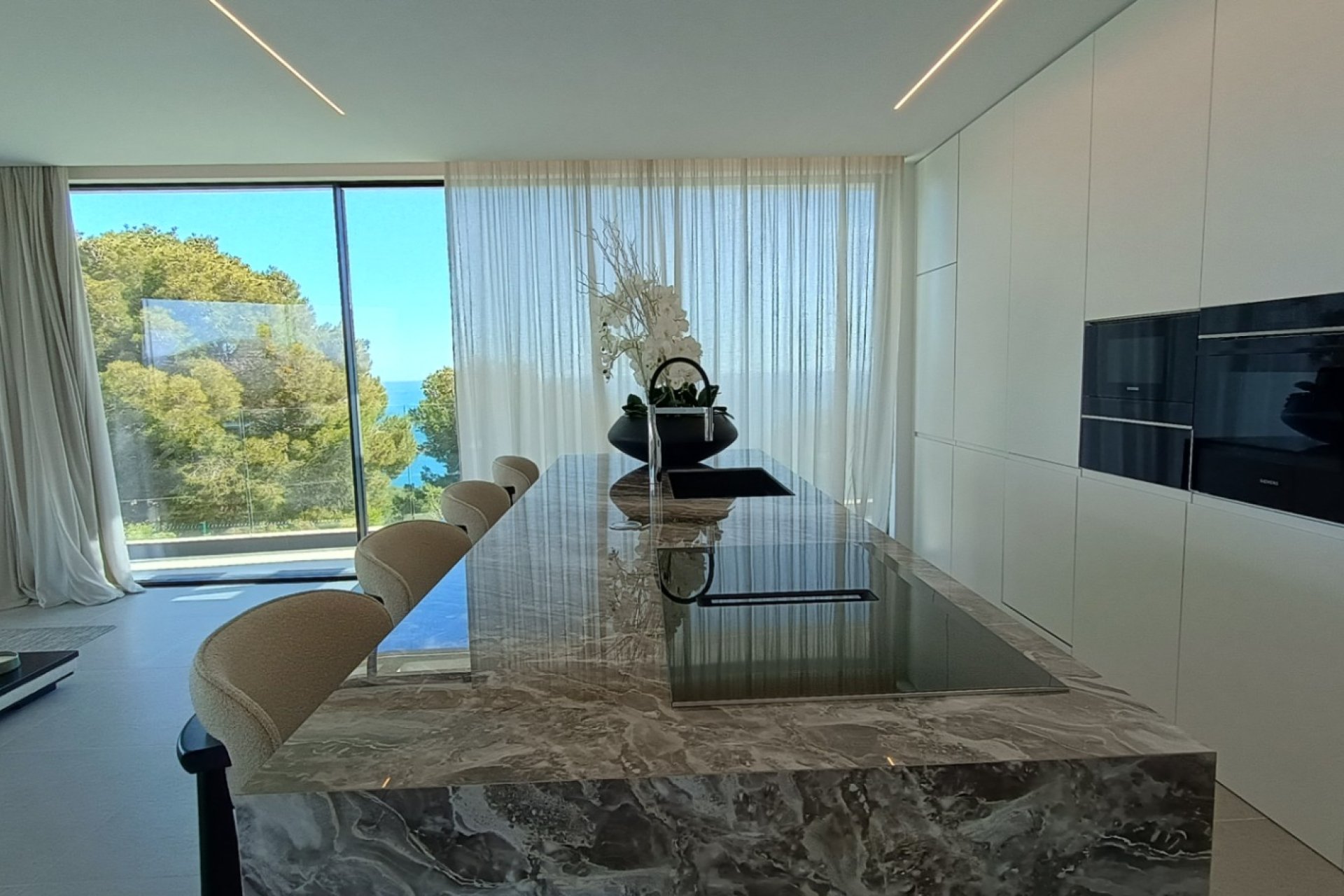 Resale - Independent Villa - Jávea