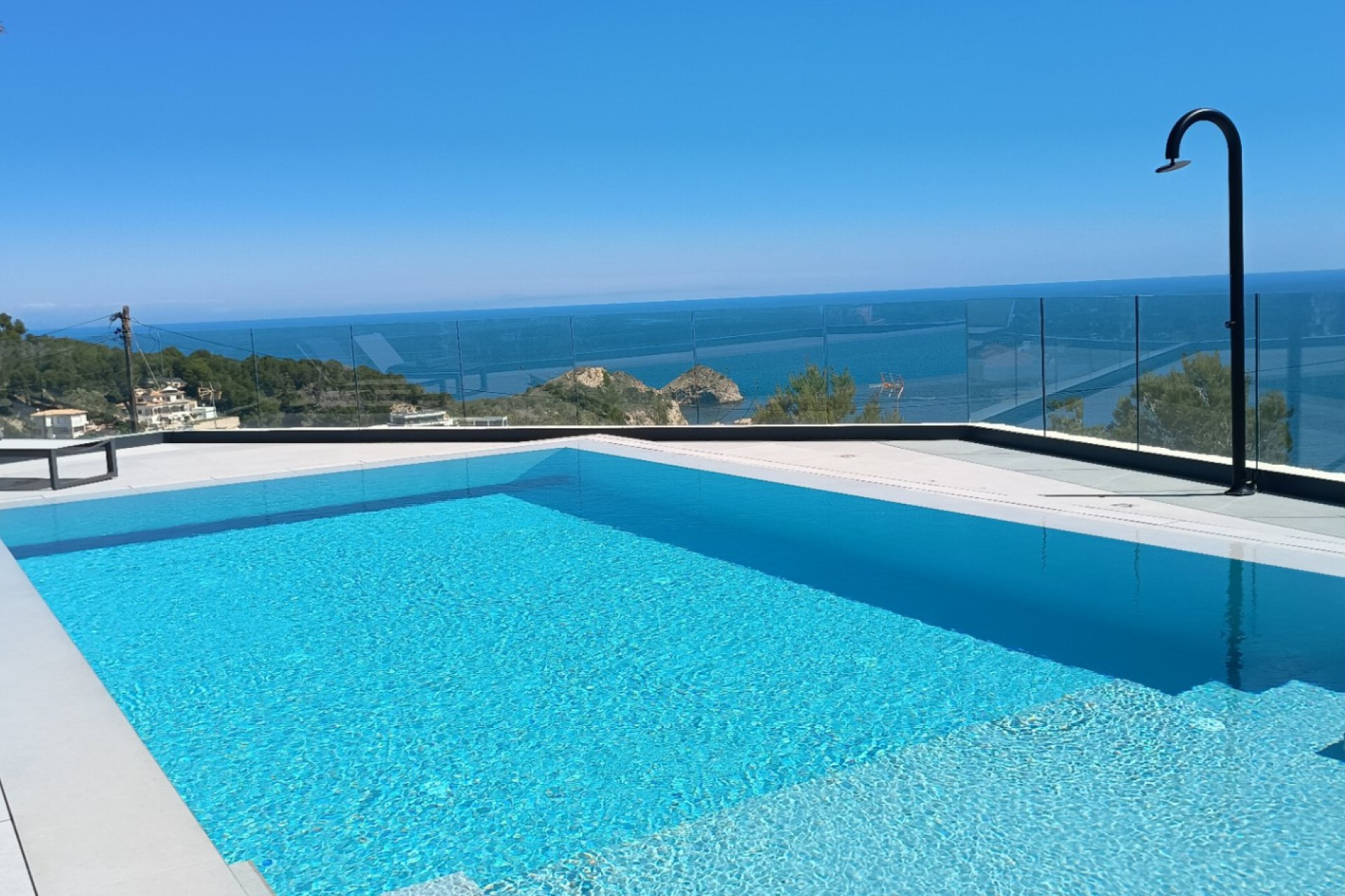 Resale - Independent Villa - Jávea