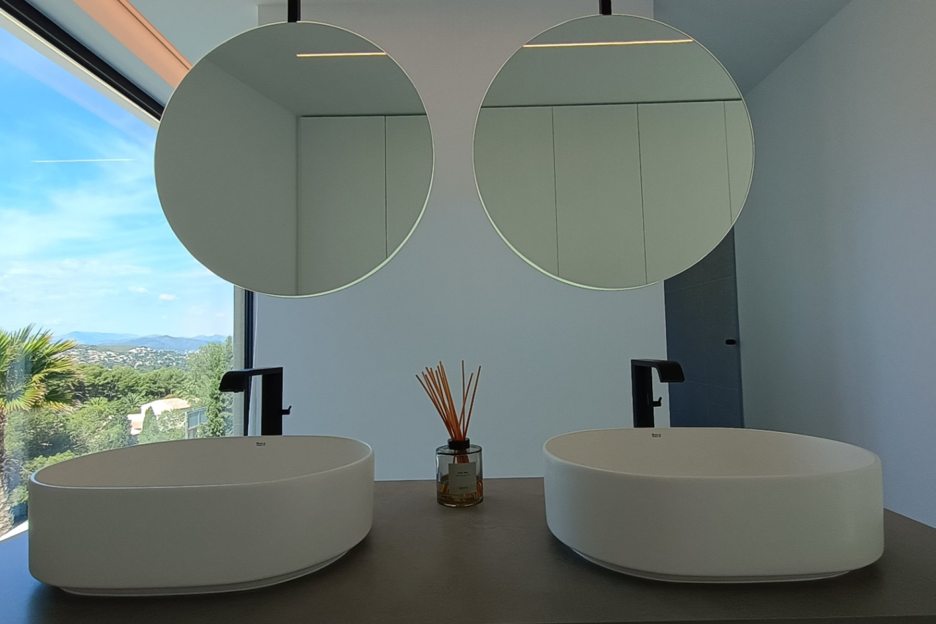 Resale - Independent Villa - Jávea