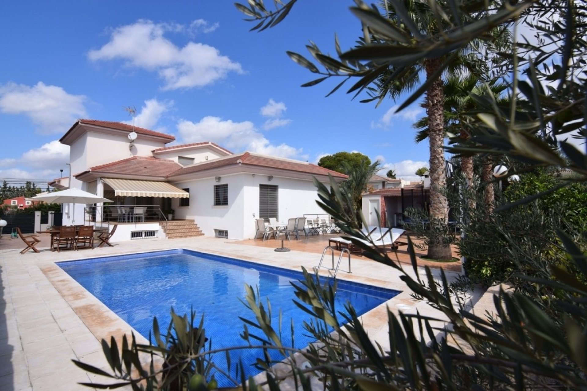 Resale - Independent Villa - La Alcayna