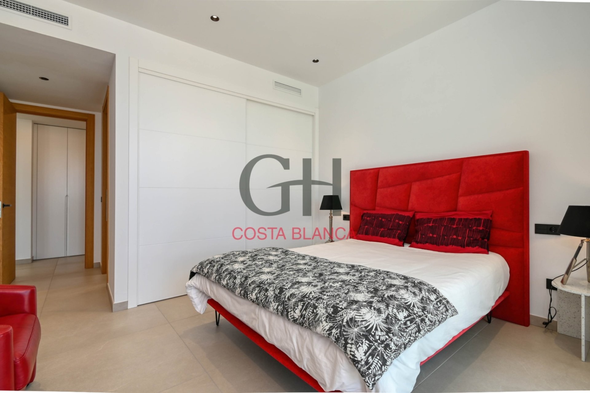 Resale - Independent Villa - Moraira - Urbanización