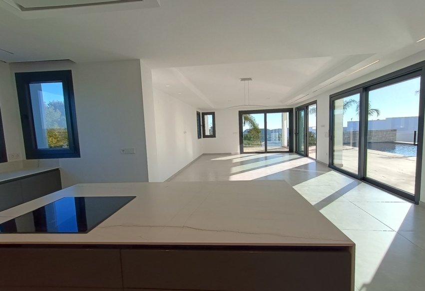 Resale - Independent Villa - Moraira