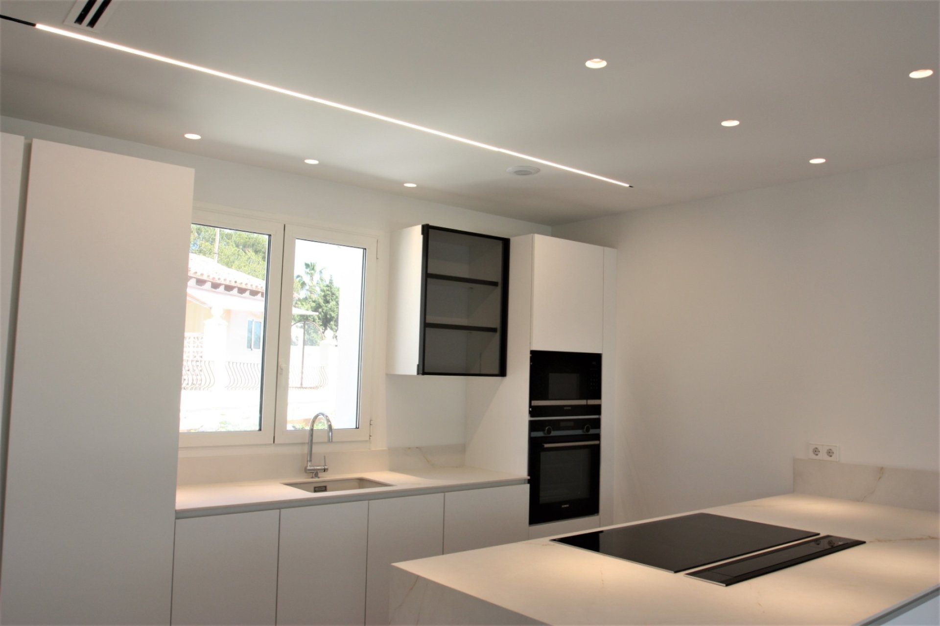 Resale - Independent Villa - Moraira