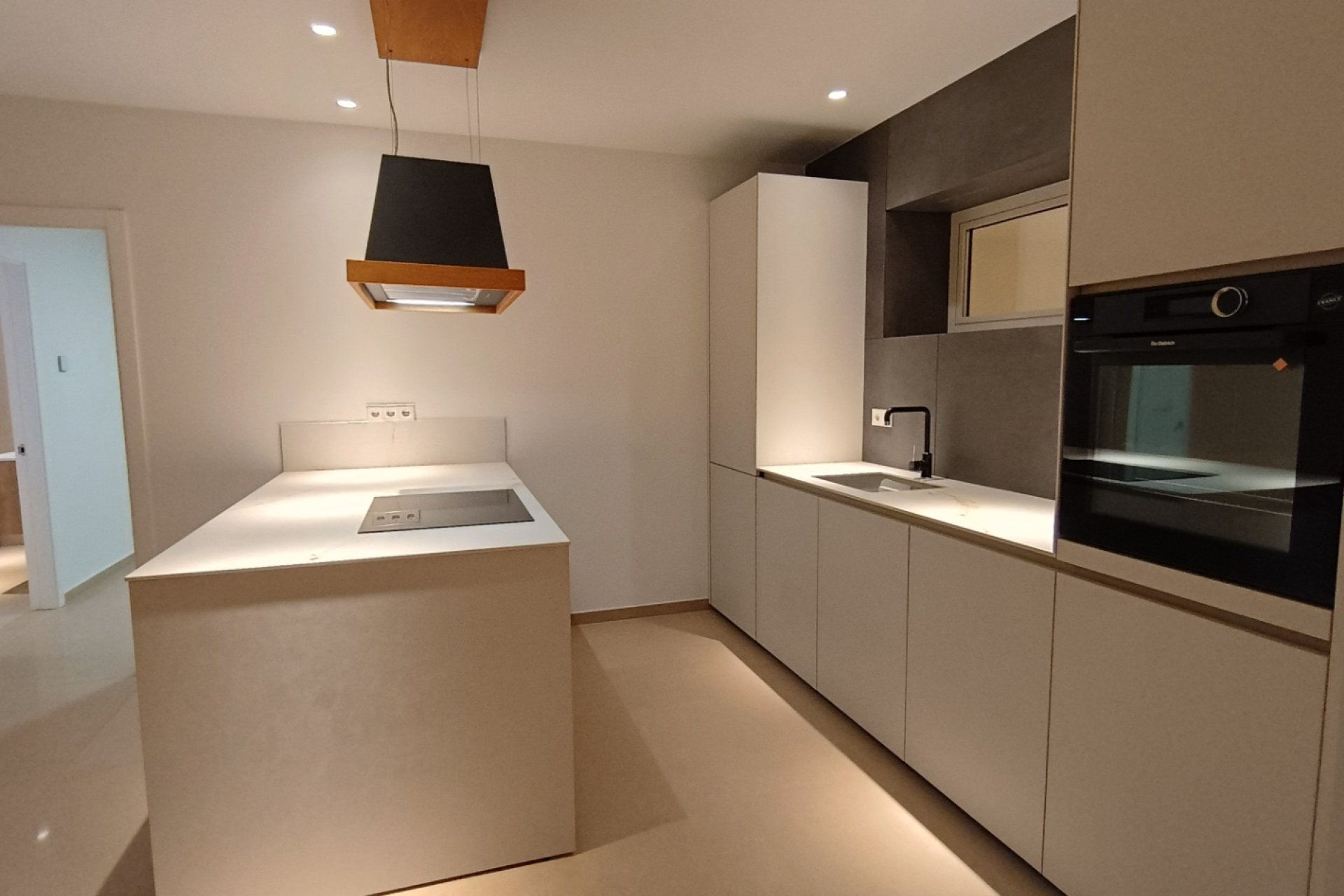 Resale - Independent Villa - Moraira