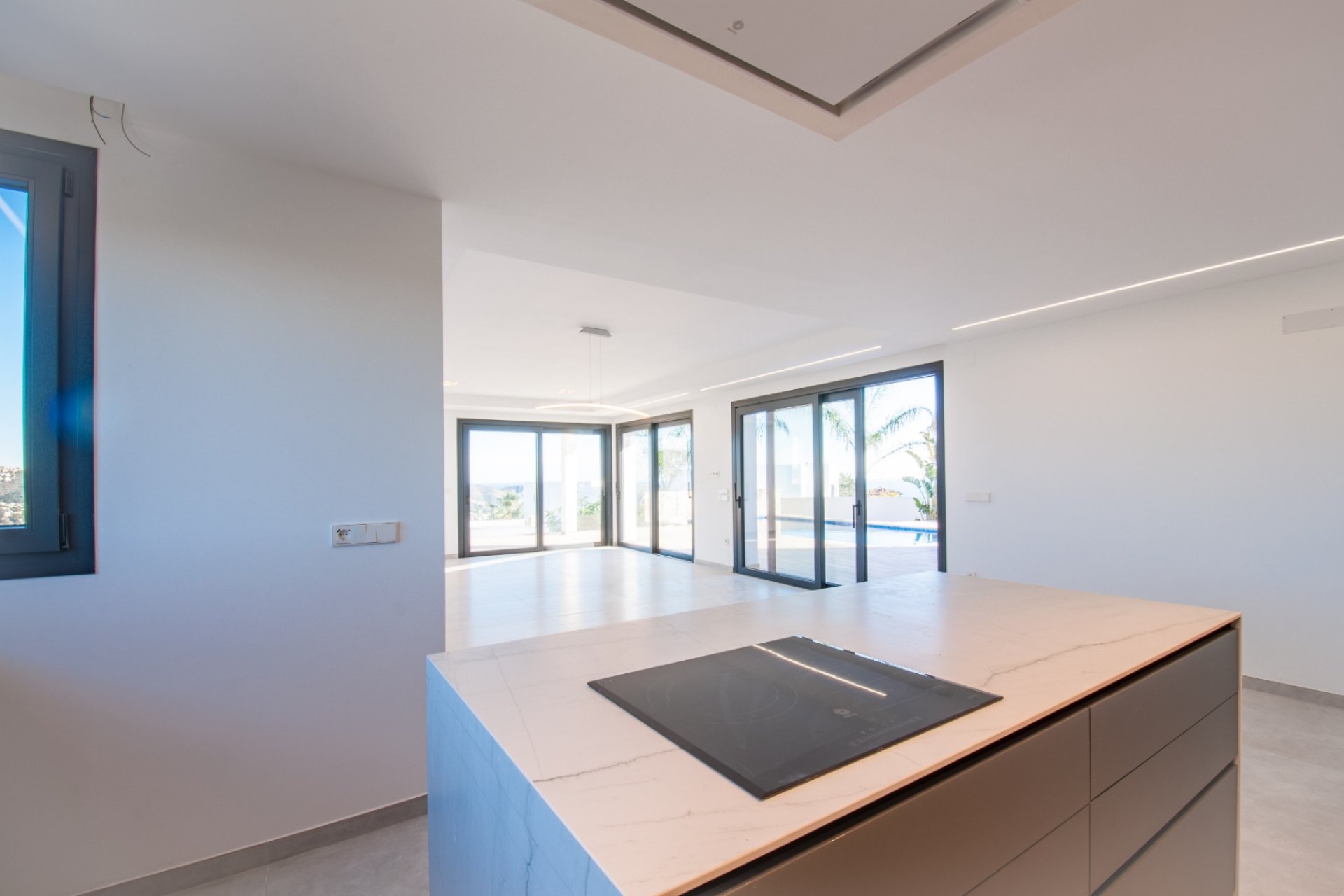 Resale - Independent Villa - Moraira