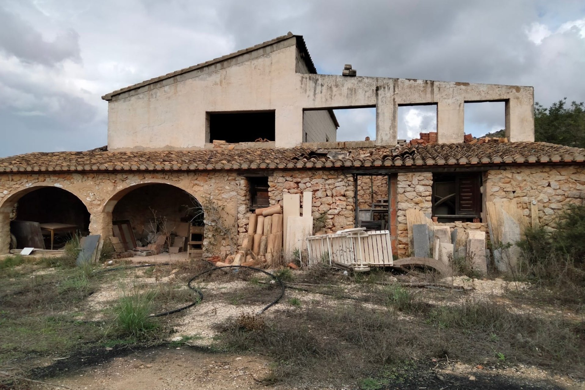 Reventa - finca - Senija - Casco urbano