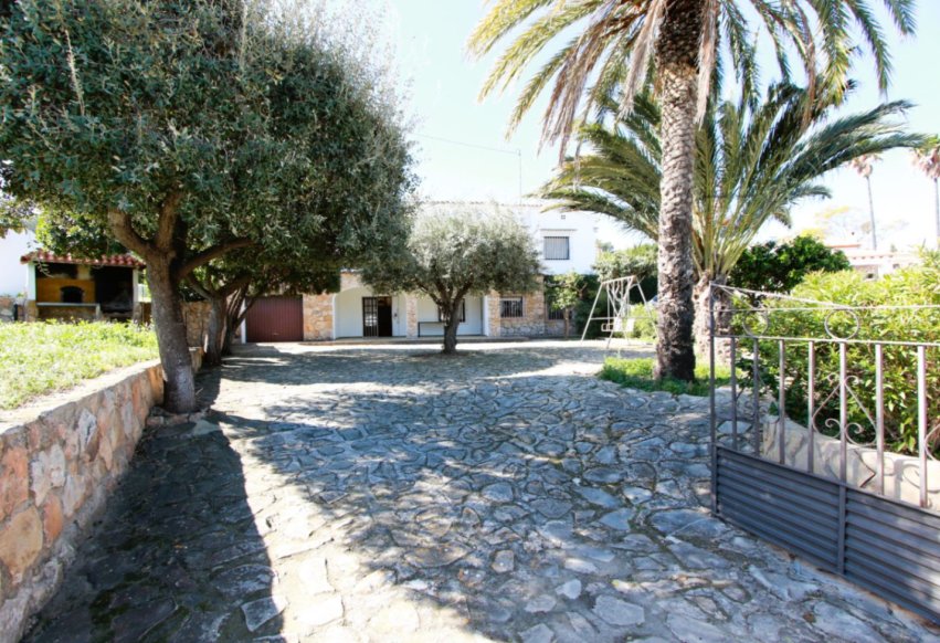 Reventa - Villa independiente - Benissa - Urbanización