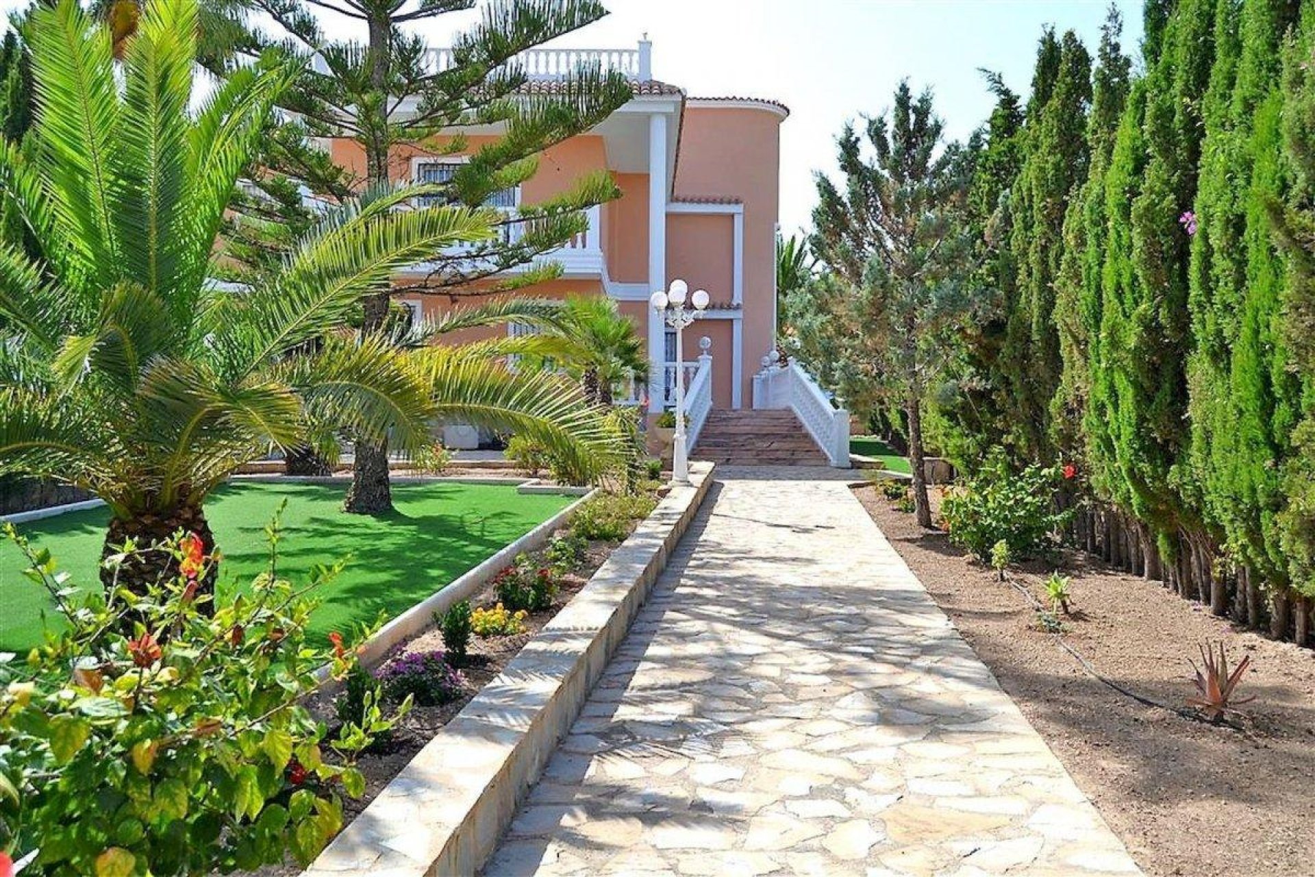 Reventa - Villa independiente - Calpe - Urbanización