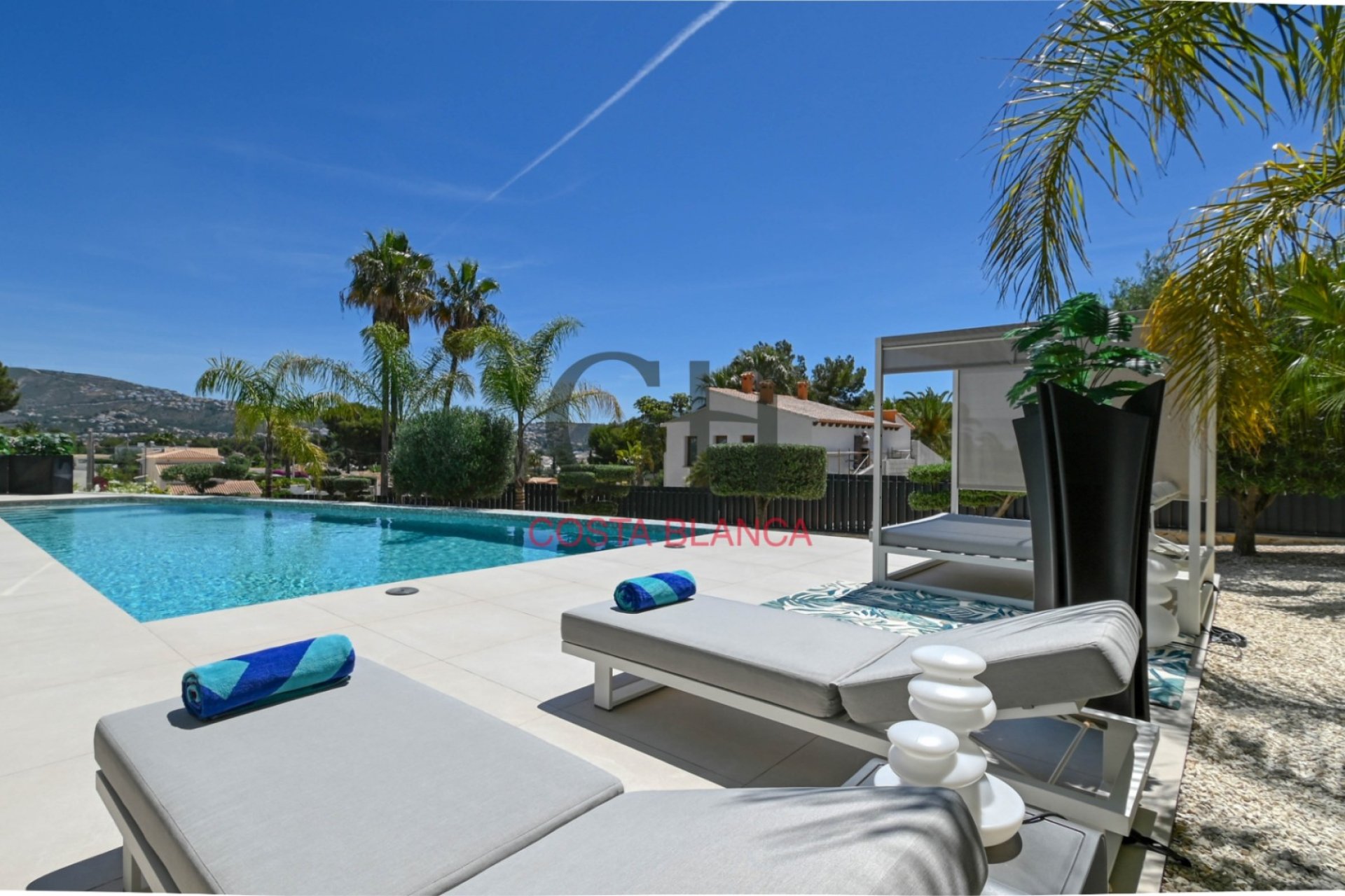 Reventa - Villa independiente - Moraira - Urbanización