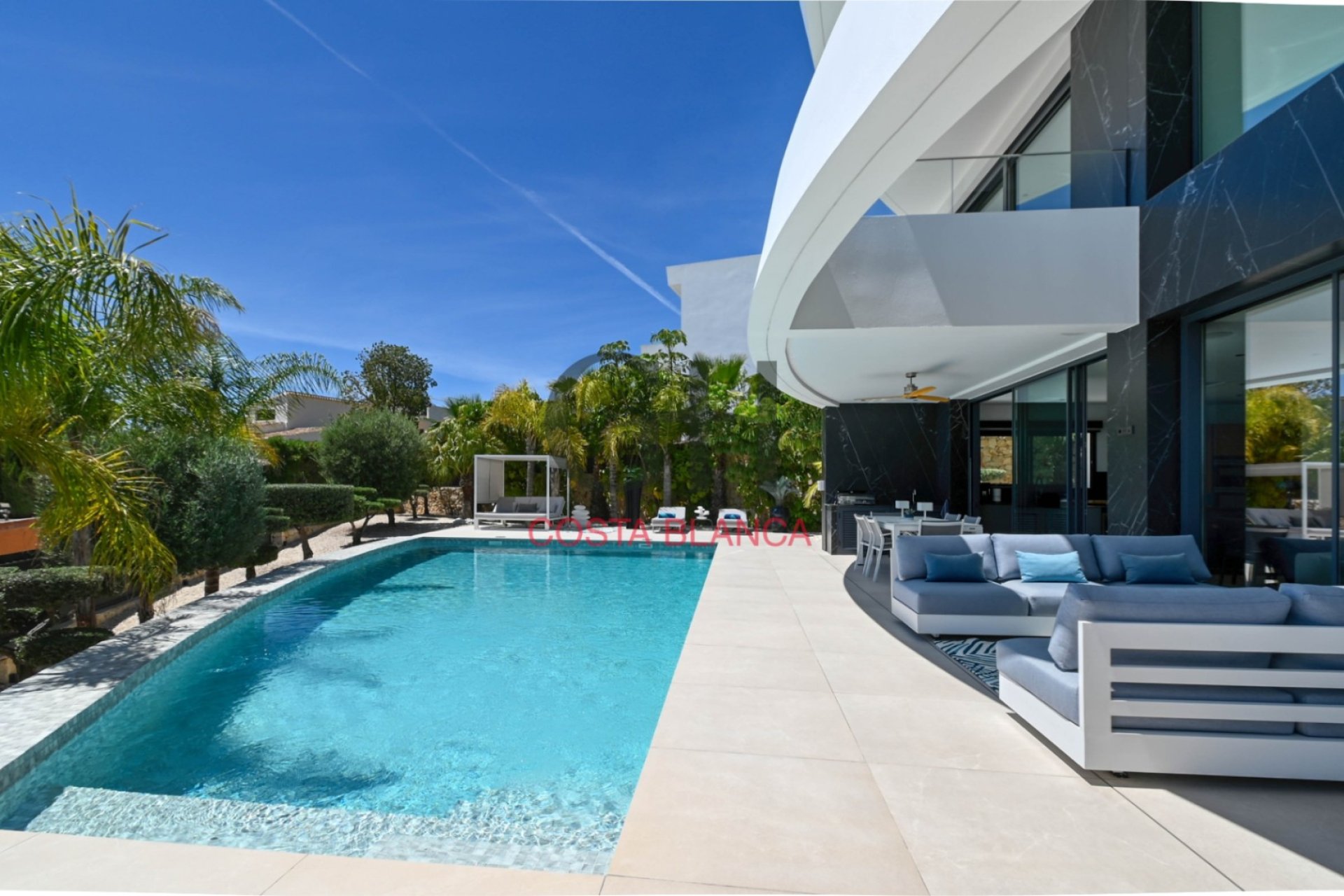 Reventa - Villa independiente - Moraira - Urbanización