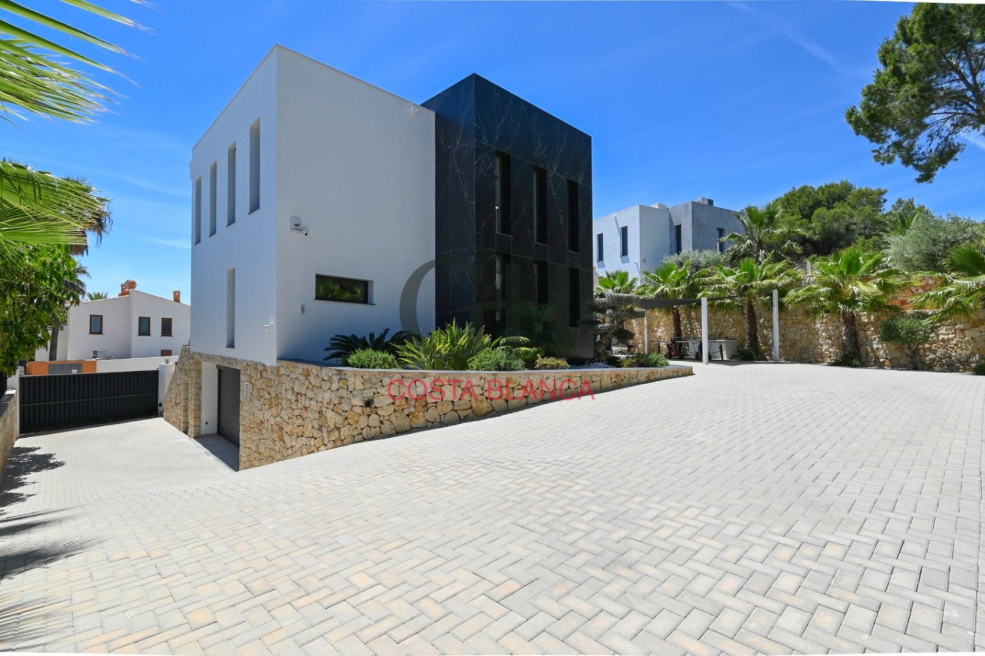Reventa - Villa independiente - Moraira - Urbanización