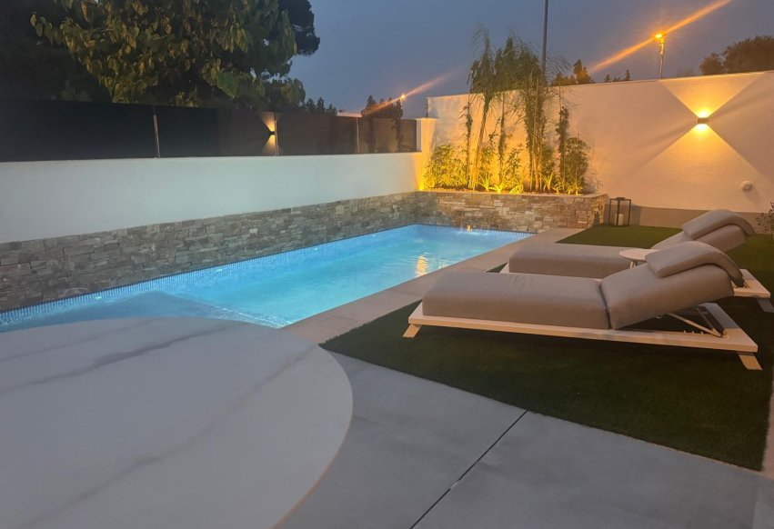 Reventa - Villa - Santiago de La Ribera - Santiago de La Ribera - Town