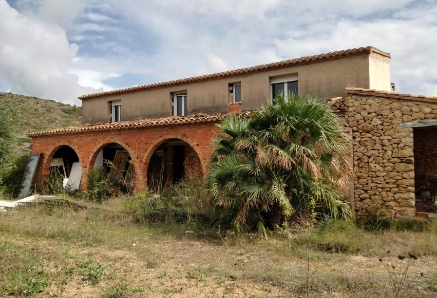 Revente - finca - Senija - Casco urbano