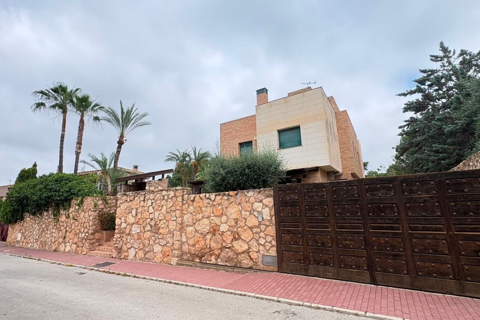 Revente - Villa indépendante - Altorreal