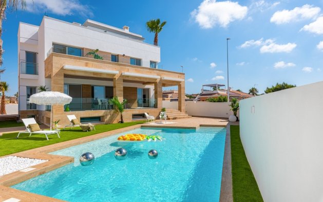 Villa independiente - Obra nueva - Rojales - Rojales