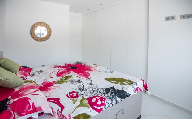 New Build - Independent Villa - Pinar de Campoverde