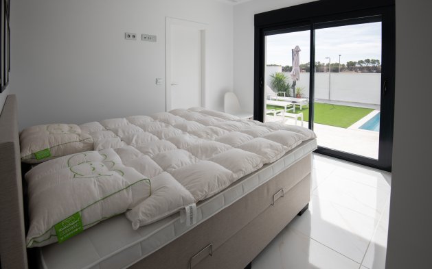 New Build - Independent Villa - Pinar de Campoverde