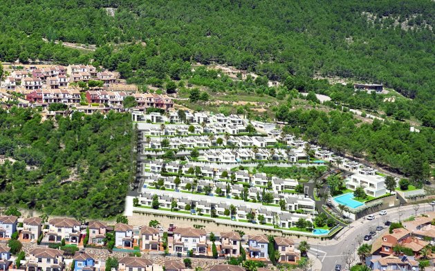 Obra nueva - Villa independiente - Polop