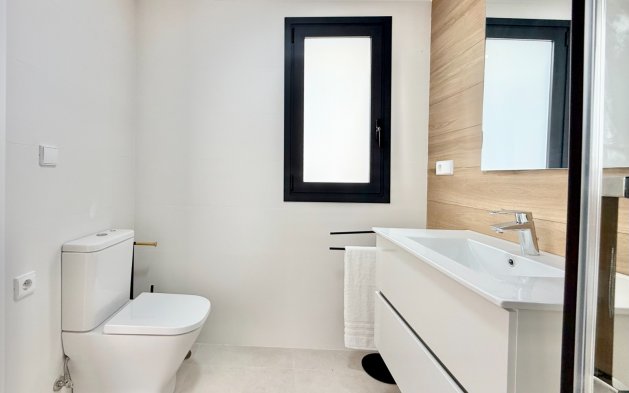 New Build - Ground floor Apartment - Cox