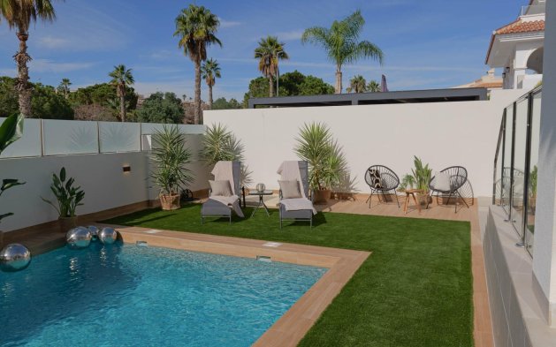 Obra nueva - Villa independiente - Rojales