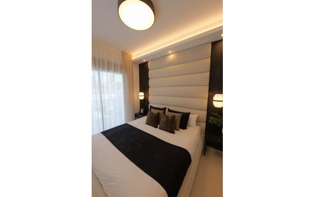 Obra nueva - Villa independiente - Rojales