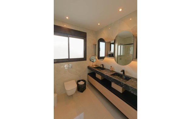 Obra nueva - Villa independiente - Rojales