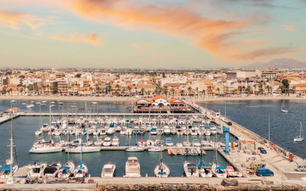 Obra nueva - Apartamento en planta baja - Los Alcázares