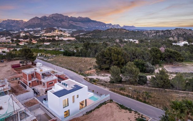 Nouvelle construction - Villa indépendante - Polop